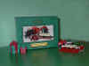 2002 Christmas Morning Treasures (Set of 3 Pieces).jpg (53383 bytes)